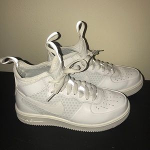 NIKE  AIR FORCE 1 ULTRAFORCE MID